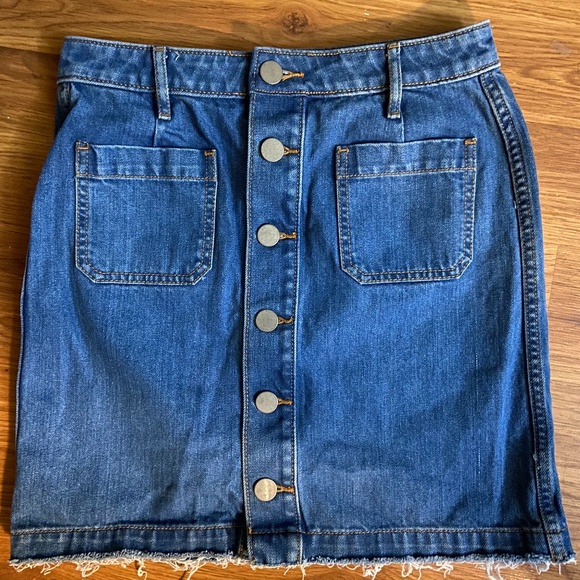 Button Down Denim Skirt - Picture 2 of 3